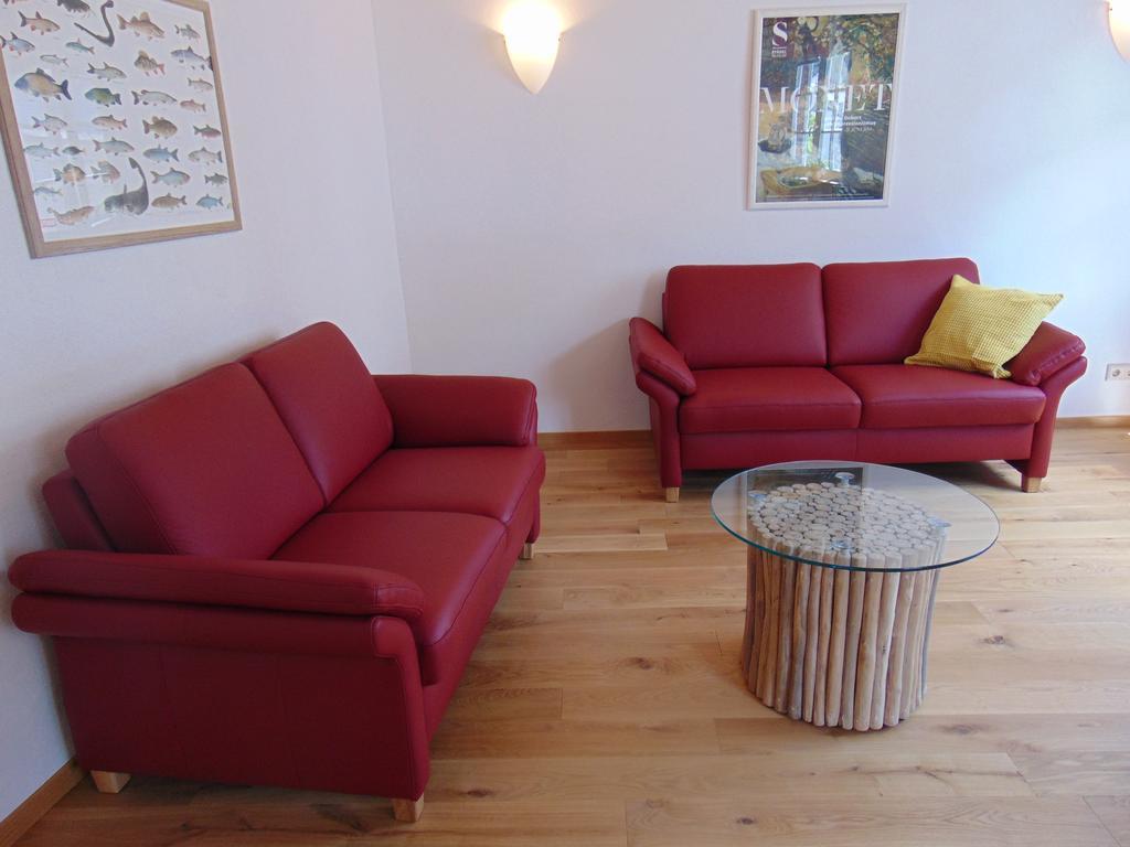 Ferienwohnung Bergblick /Moseltal 布尔根 外观 照片